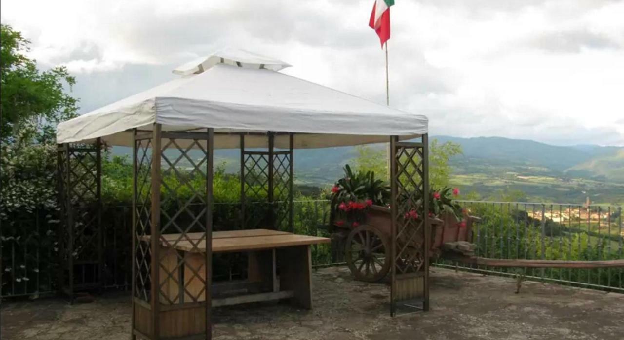 Casa Mazzocchi Vista Su Poppi Villa Exterior photo
